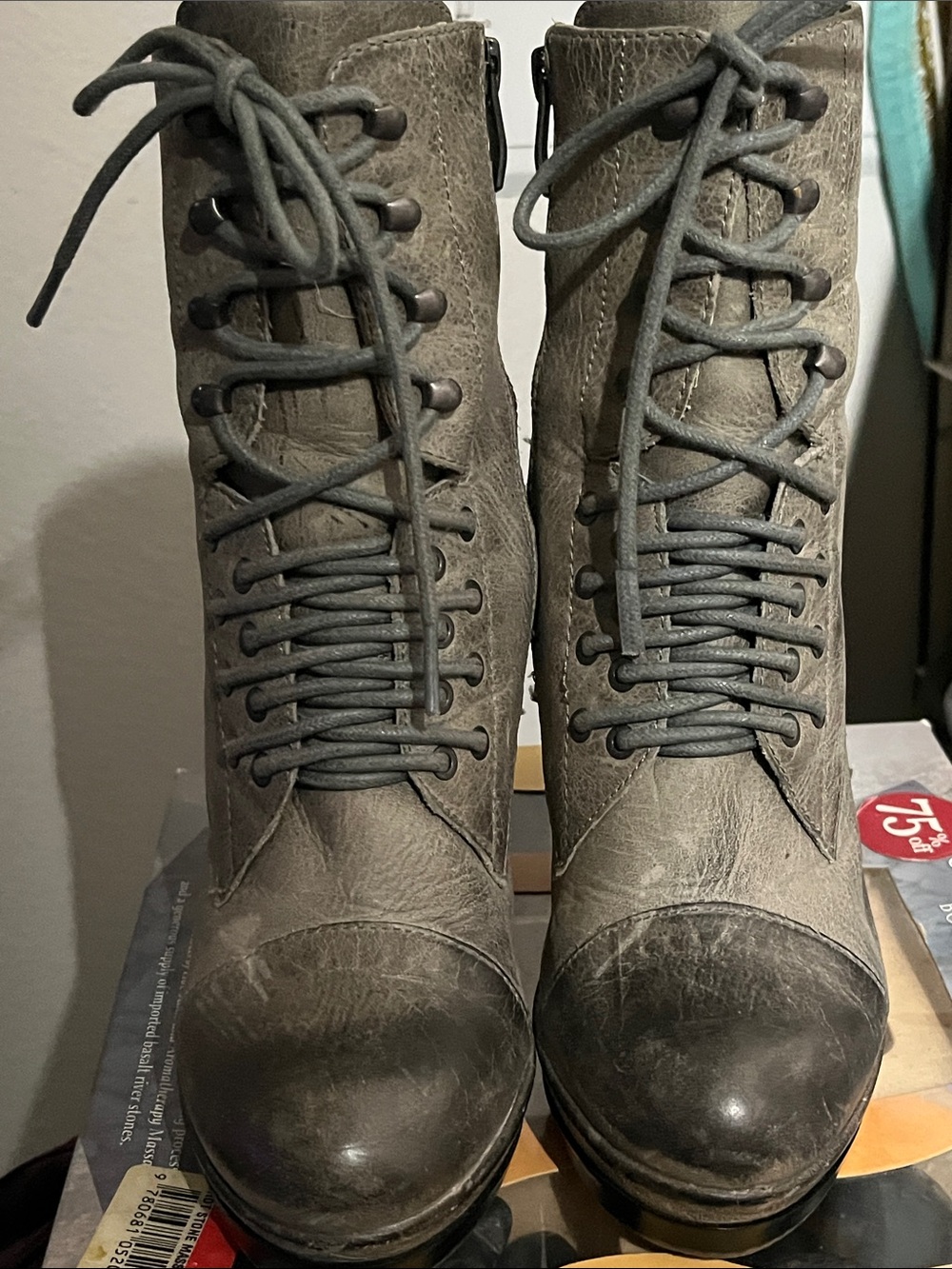 VINCE Camuto Wedge Platform Moto Boots Zipper Leather Laced Urban Combat 7.5 4”